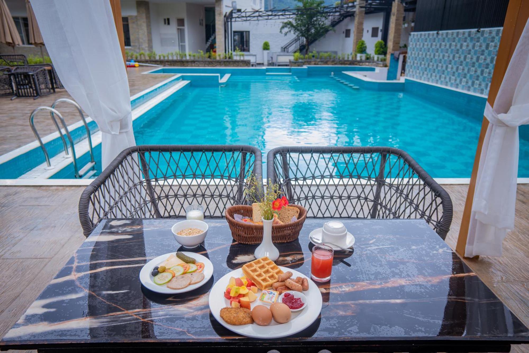 Majestic Lake Front Hotel & Suites Pokhara Luaran gambar