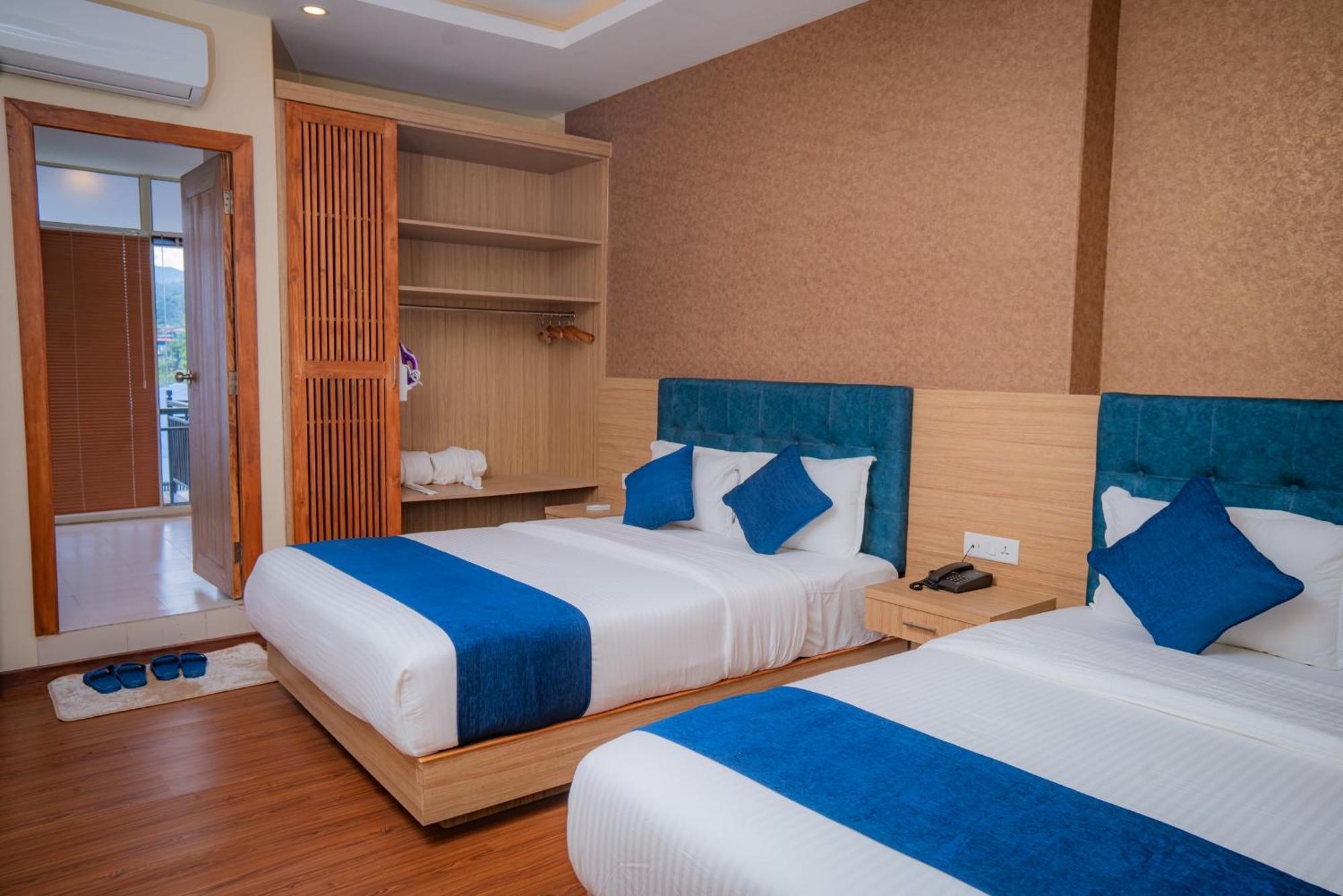 Majestic Lake Front Hotel & Suites Pokhara Luaran gambar