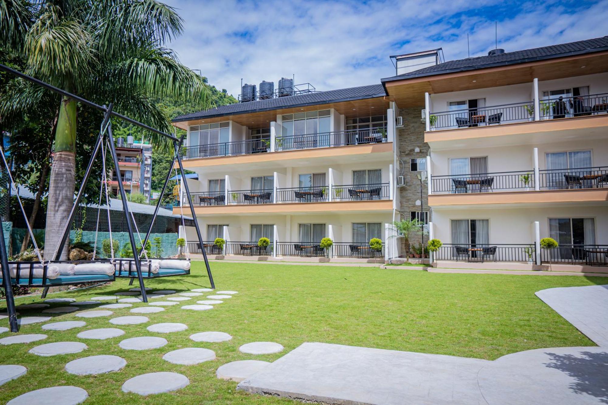 Majestic Lake Front Hotel & Suites Pokhara Luaran gambar